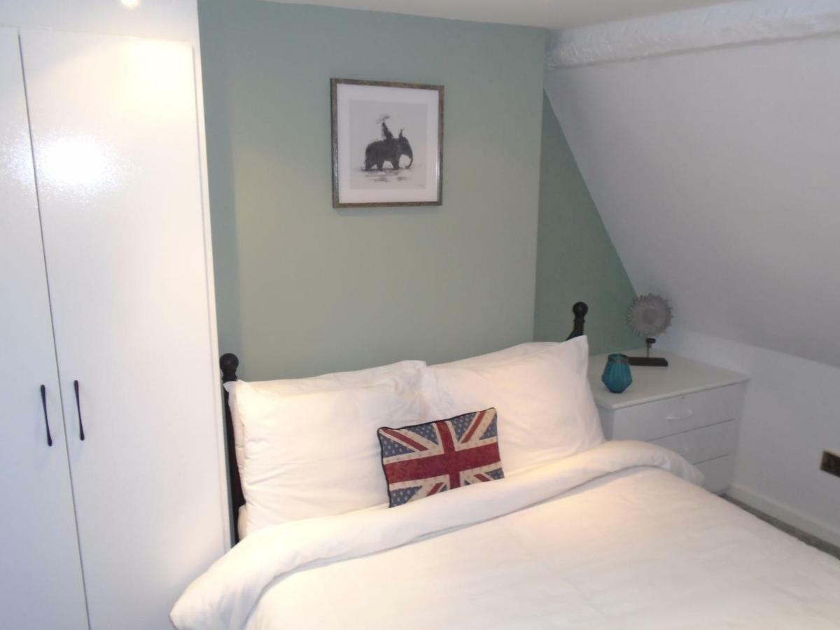 Kenilworth Cosy Castle View Apartment Exterior foto
